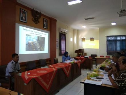 Presentasi Warga Murtigading Penemu TTG Alat Tanam Jagung Otomatis